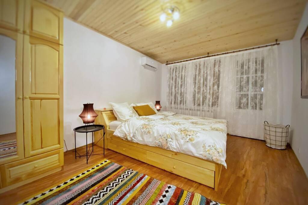 The Secret Lodge- New With Private Garage, Entire House Veliko Tŭrnovo Exterior foto